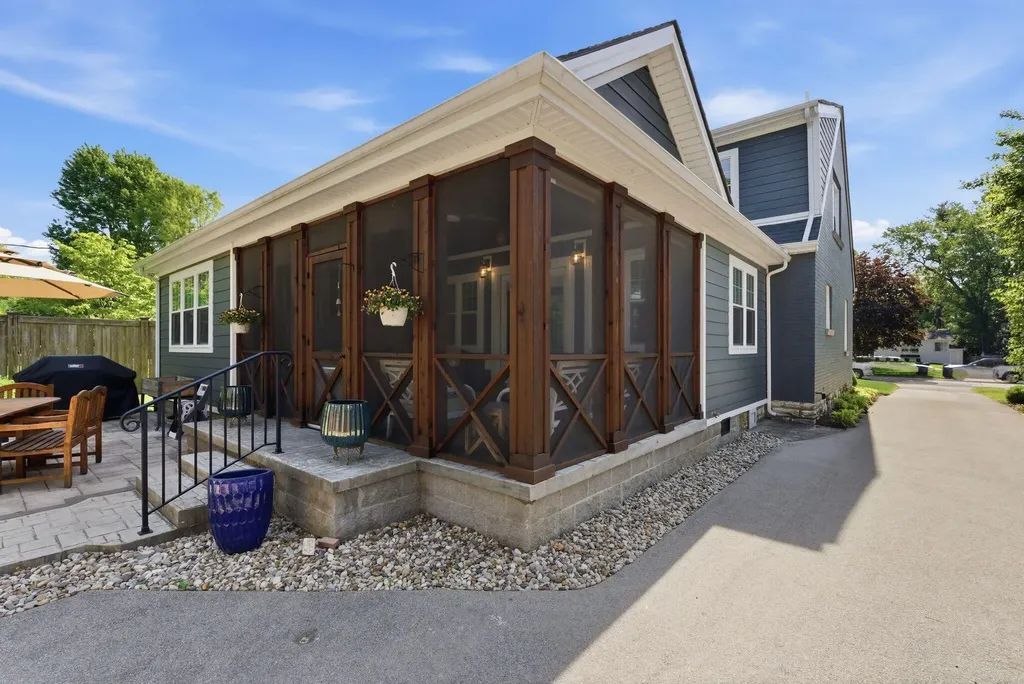403 Chinoe Road Lexington KY 40502