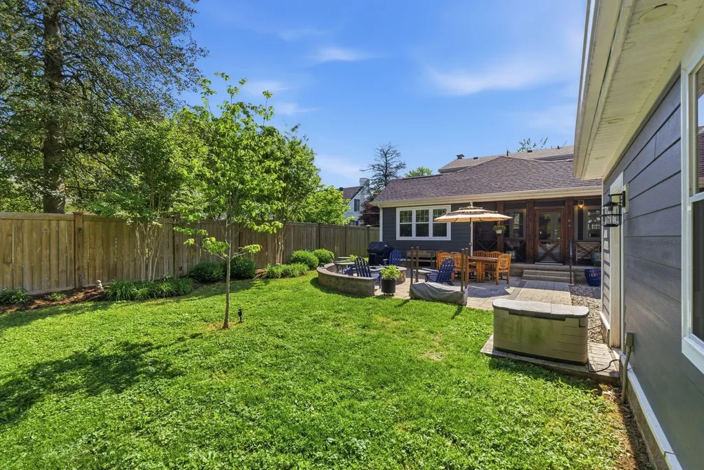 403 Chinoe Road Lexington KY 40502