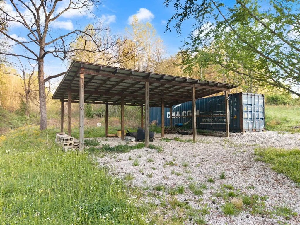 165 Pomeroyton-wellington Road Wellington KY 40387