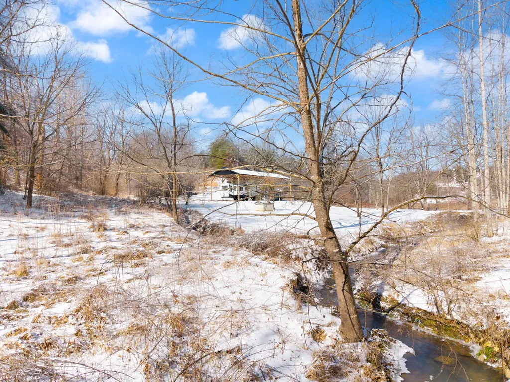165 Pomeroyton-wellington Road Wellington KY 40387