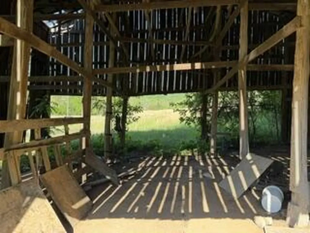 5860 E Kentucky 790 Bronston KY 42518
