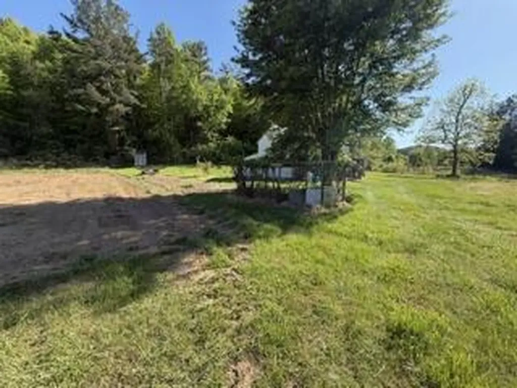 5860 E Kentucky 790 Bronston KY 42518