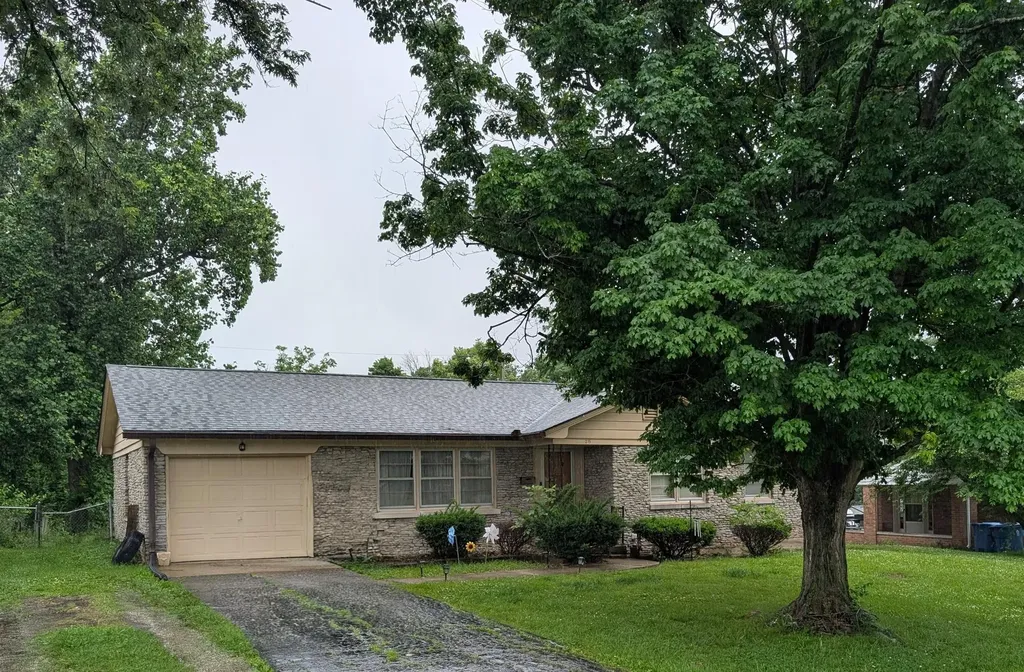 215 Forrest Drive Lawrenceburg KY 40342