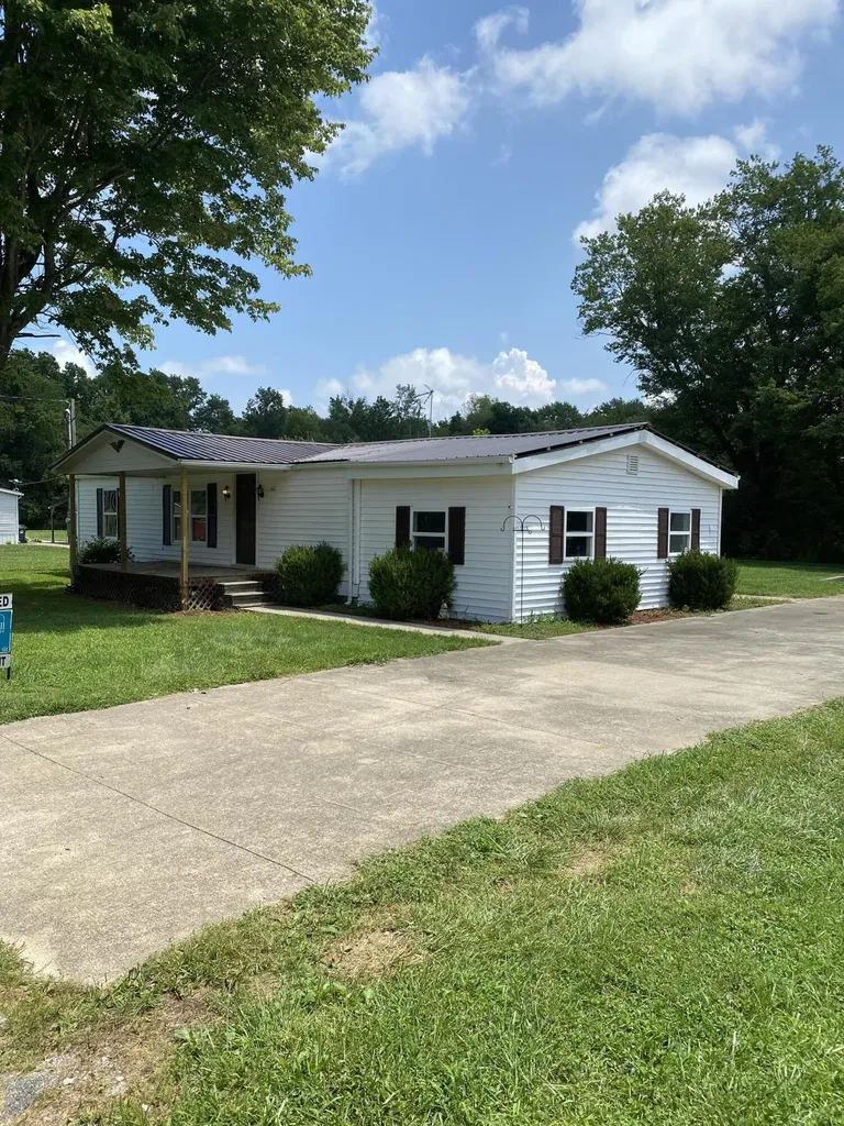 180 N Martin Lane Jeffersonville KY 40337