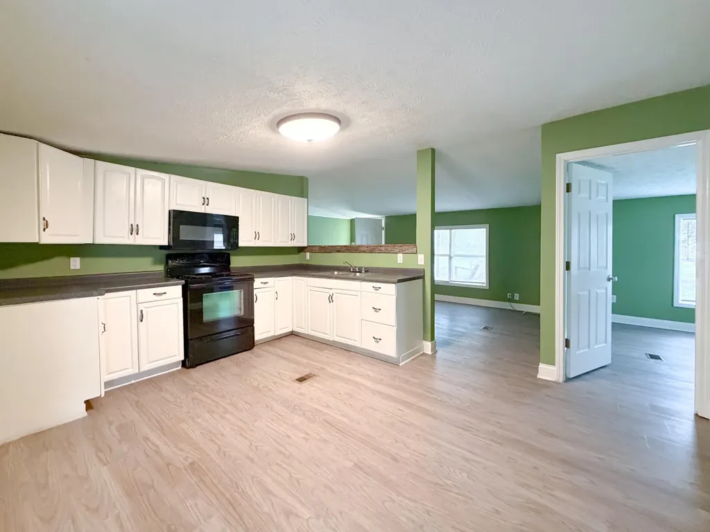 180 N Martin Lane Jeffersonville KY 40337