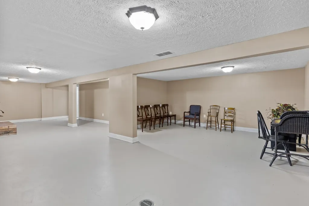 1266 Lexington Road Harrodsburg KY 40330