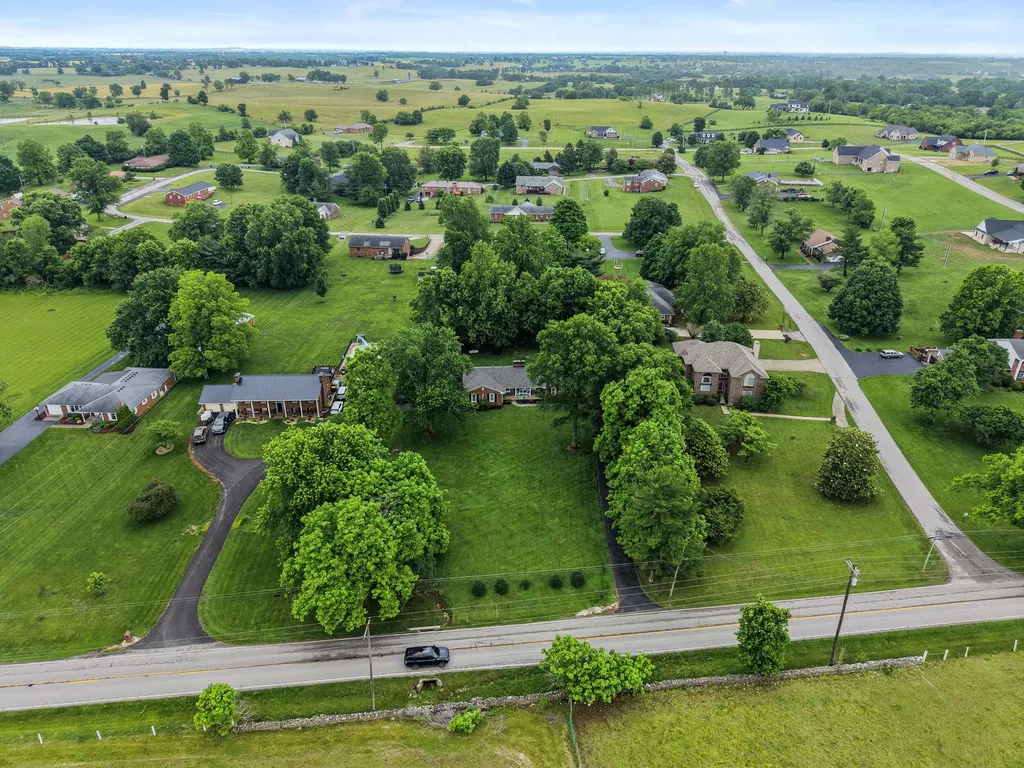 1266 Lexington Road Harrodsburg KY 40330