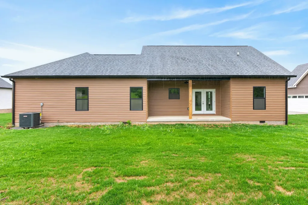 107 Stonegate Drive Danville KY 40422