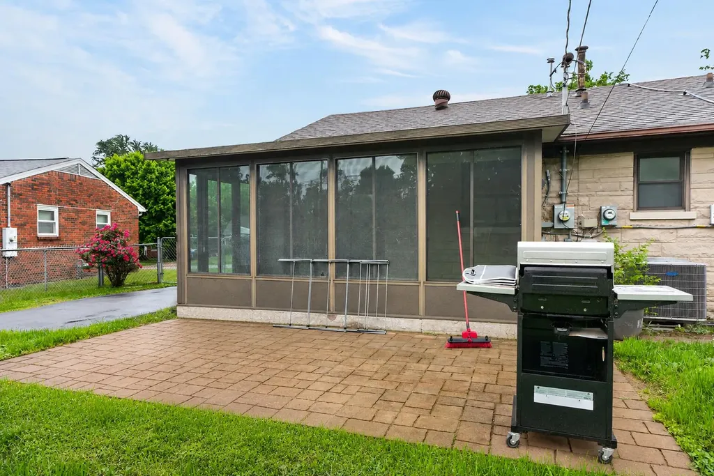 3471 Greenlawn Drive Lexington KY 40517
