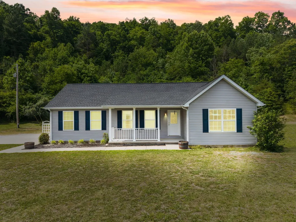 425 W Fox Trail Road Manchester KY 40962