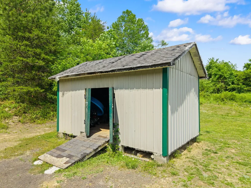 425 W Fox Trail Road Manchester KY 40962
