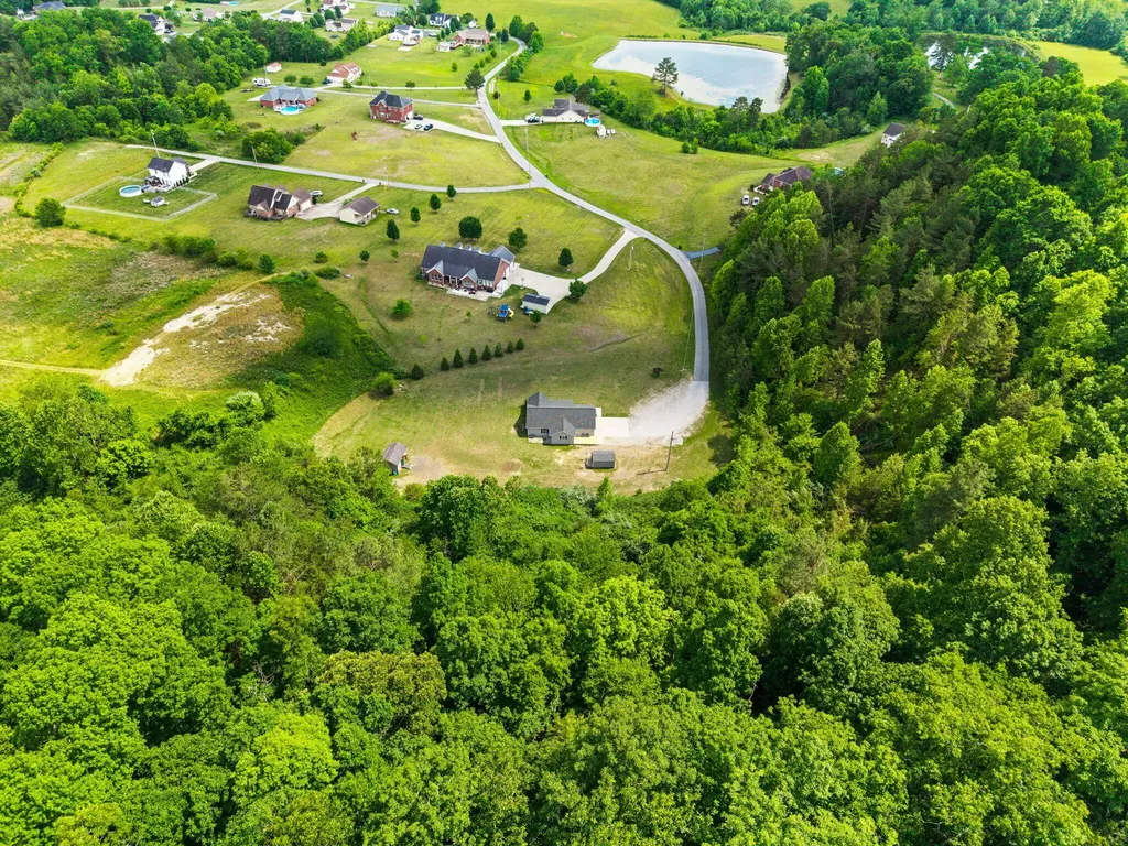 425 W Fox Trail Road Manchester KY 40962