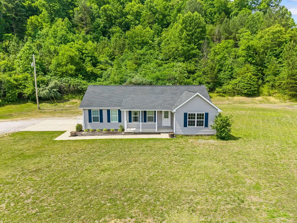 425 W Fox Trail Road Manchester KY 40962