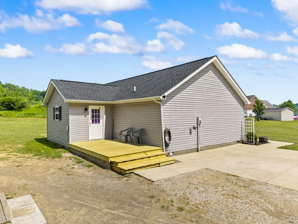 425 W Fox Trail Road Manchester KY 40962