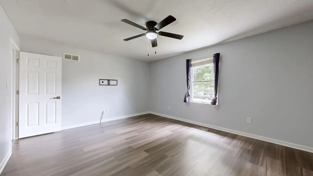 301 Eagle Drive Lawrenceburg KY 40342