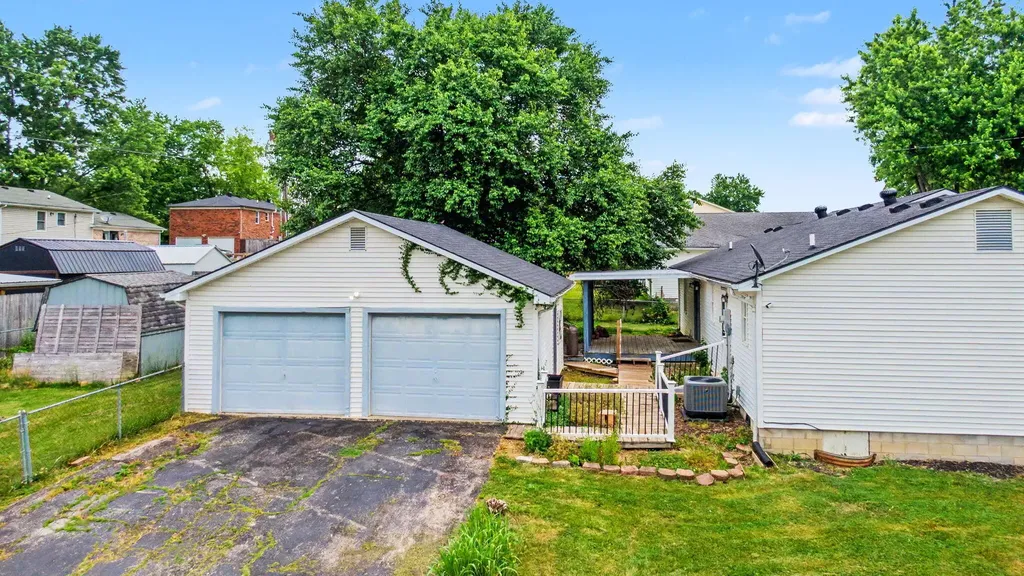 301 Eagle Drive Lawrenceburg KY 40342