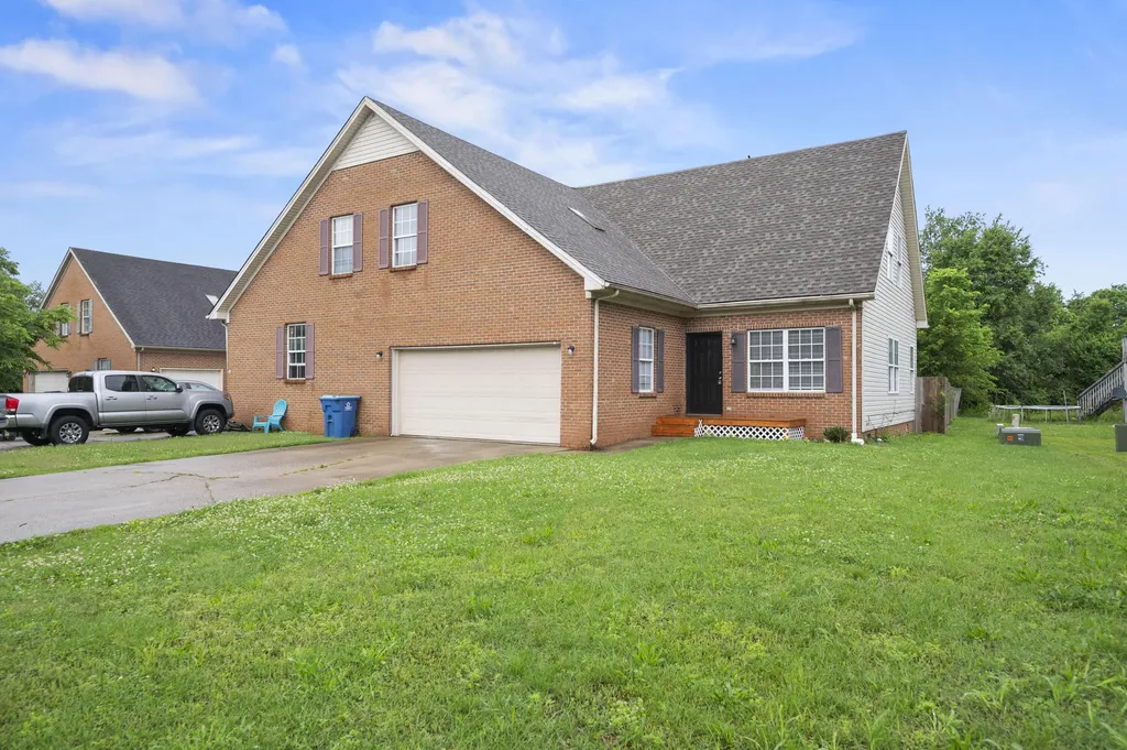 216 Tanbark Drive Georgetown KY 40324