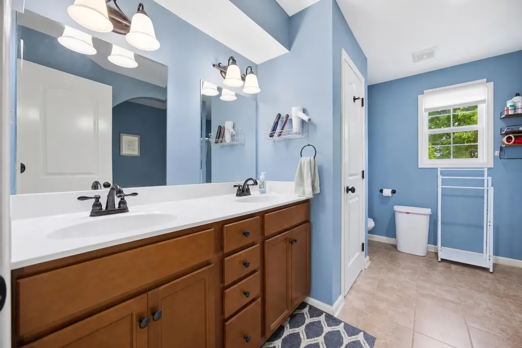 1928 Clearwater Drive Lawrenceburg KY 40342
