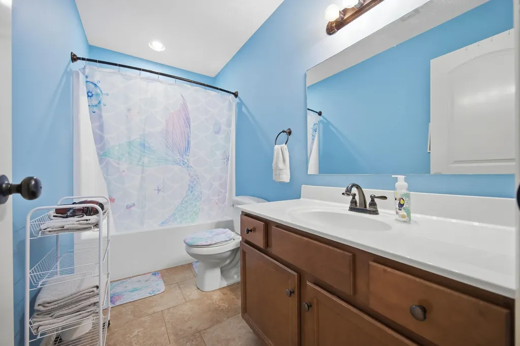 1928 Clearwater Drive Lawrenceburg KY 40342