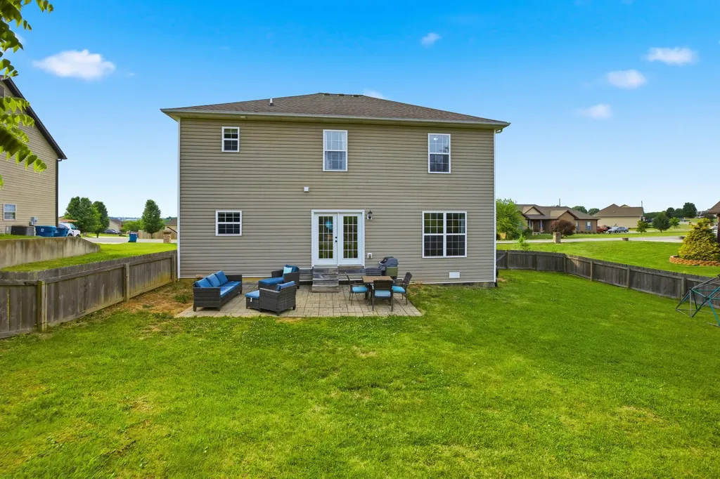 1928 Clearwater Drive Lawrenceburg KY 40342