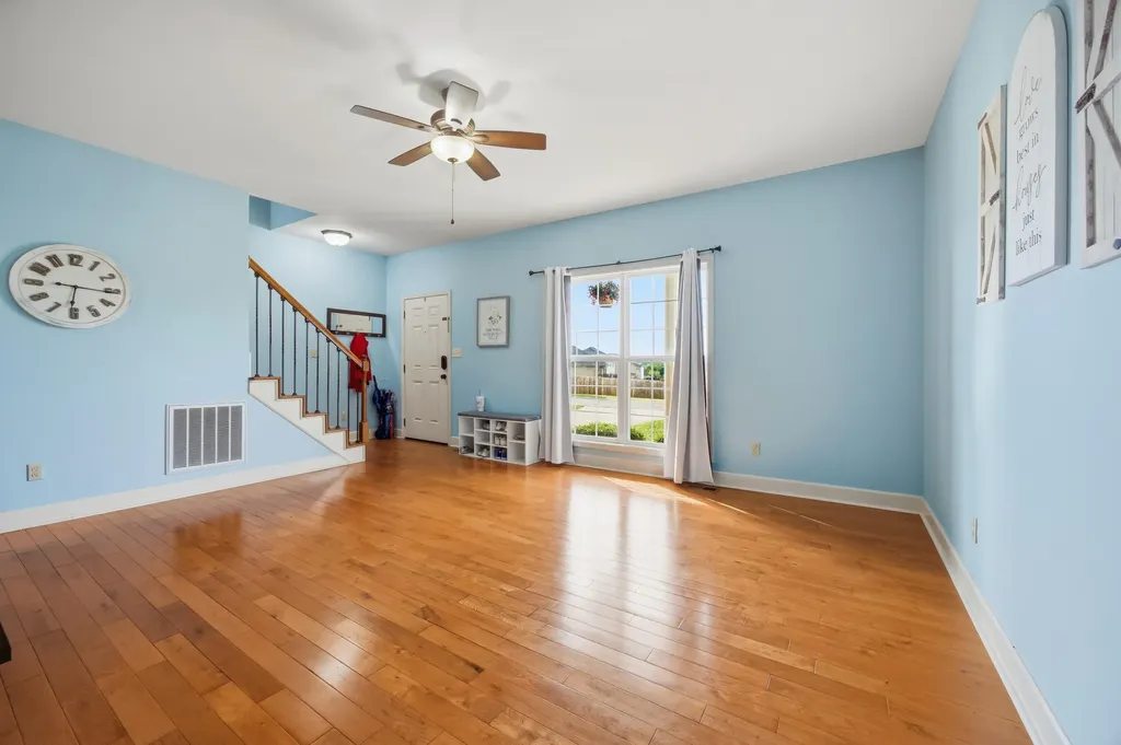 1928 Clearwater Drive Lawrenceburg KY 40342