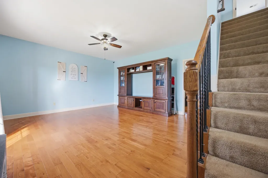 1928 Clearwater Drive Lawrenceburg KY 40342