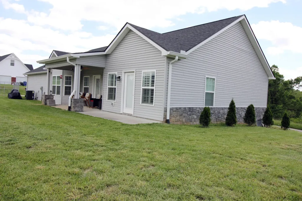 156 Kaydons Way Somerset KY 42503