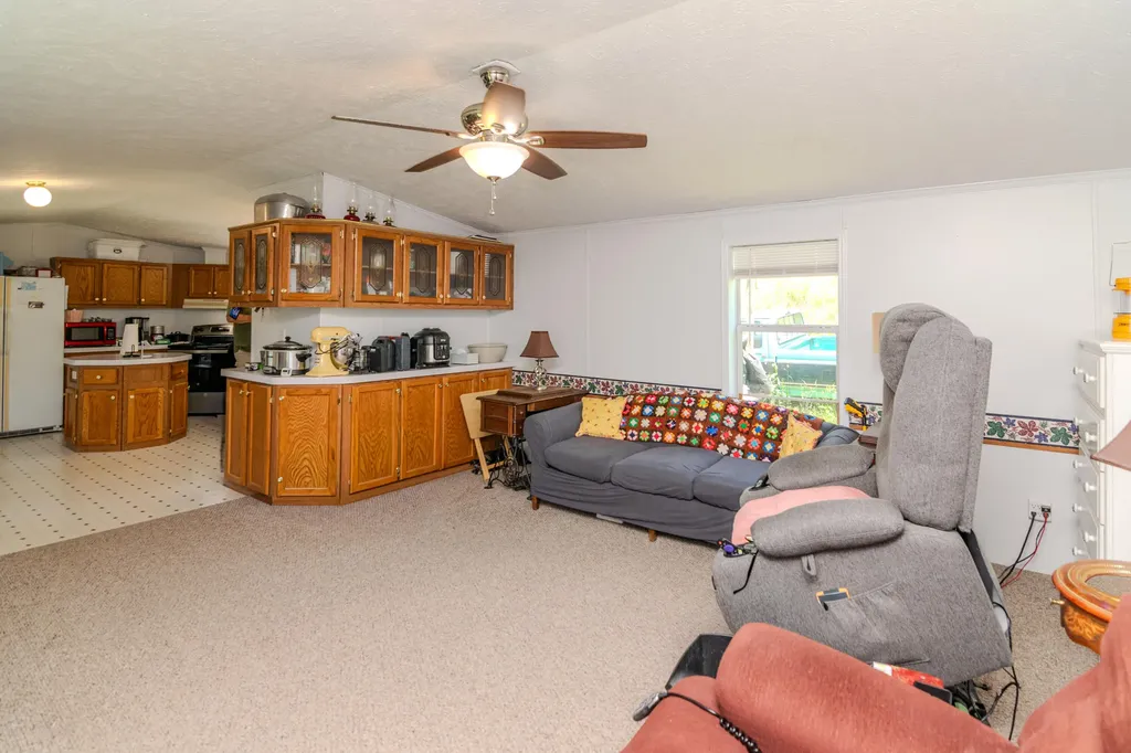 1265 Edmonson Road Lawrenceburg KY 40342