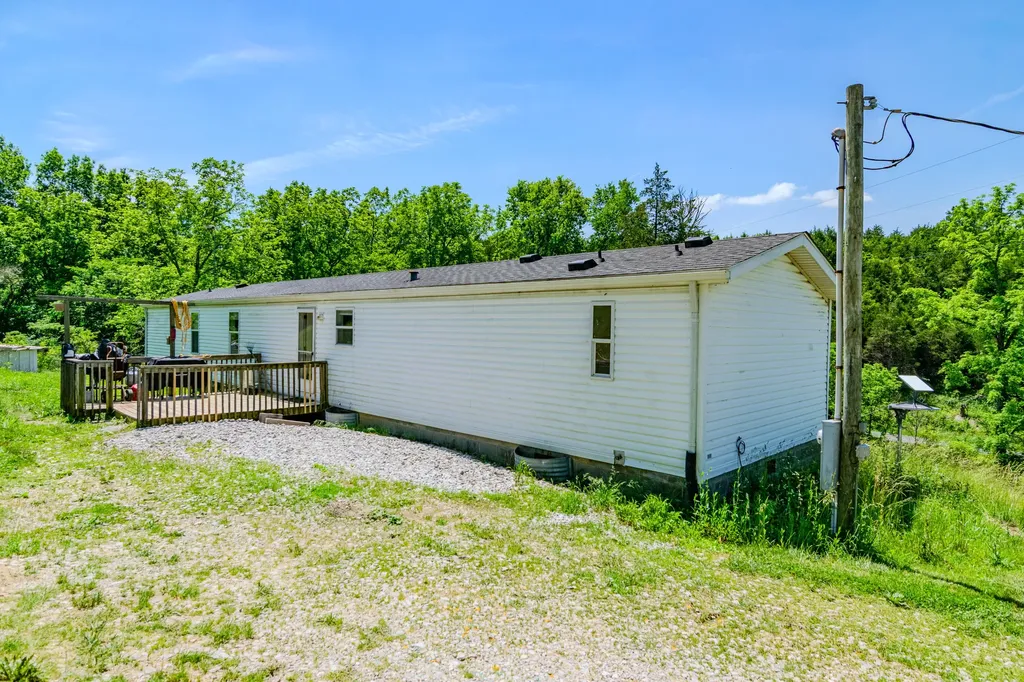 1265 Edmonson Road Lawrenceburg KY 40342