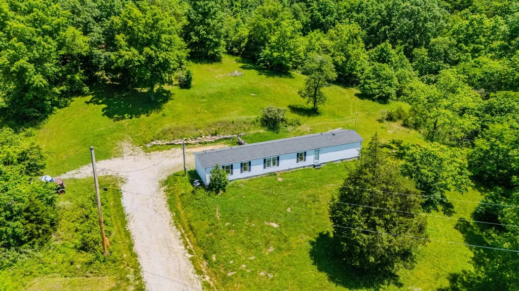 1265 Edmonson Road Lawrenceburg KY 40342