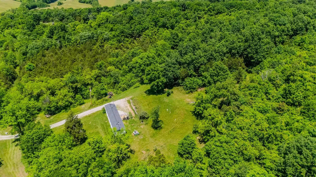 1265 Edmonson Road Lawrenceburg KY 40342