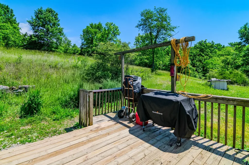 1265 Edmonson Road Lawrenceburg KY 40342