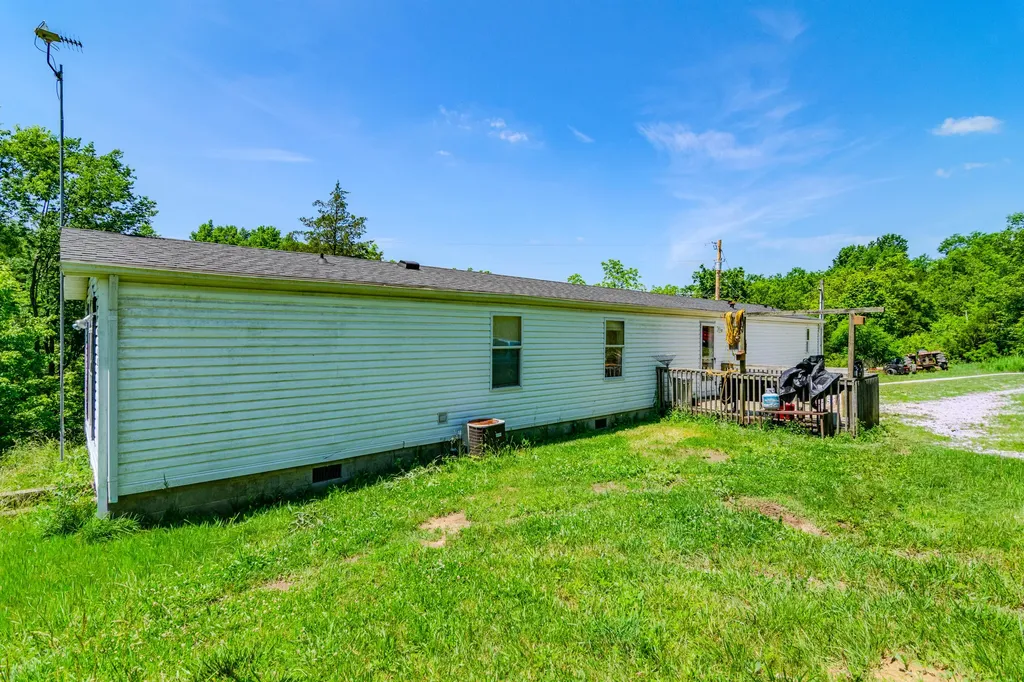 1265 Edmonson Road Lawrenceburg KY 40342