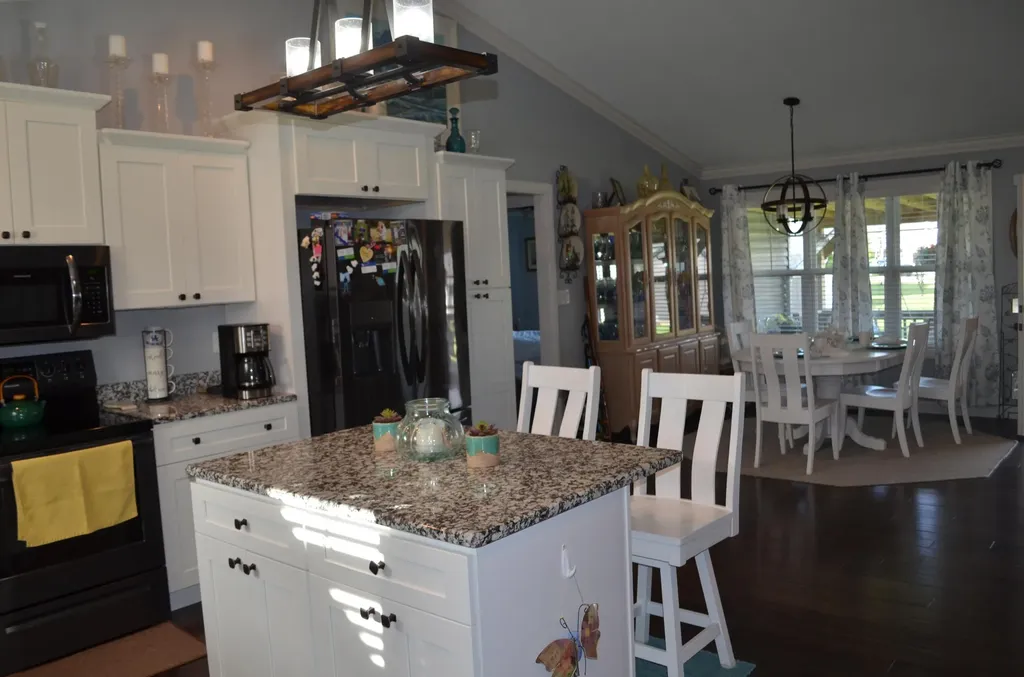 3286 Barbourville Road London KY 40744