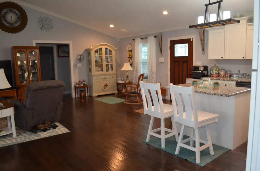 3286 Barbourville Road London KY 40744