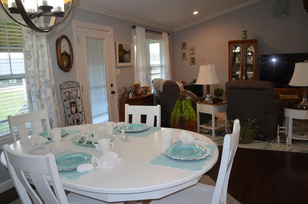 3286 Barbourville Road London KY 40744