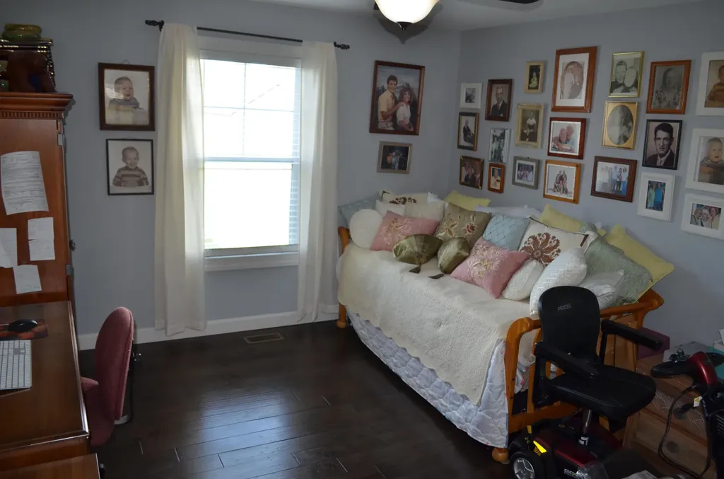 3286 Barbourville Road London KY 40744