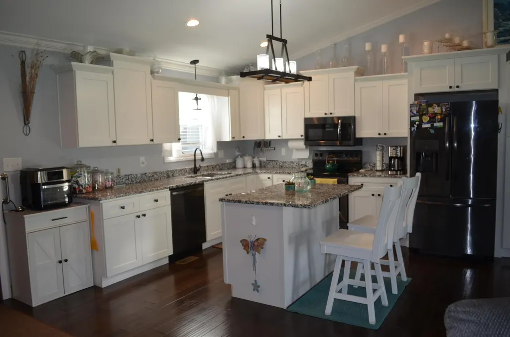 3286 Barbourville Road London KY 40744