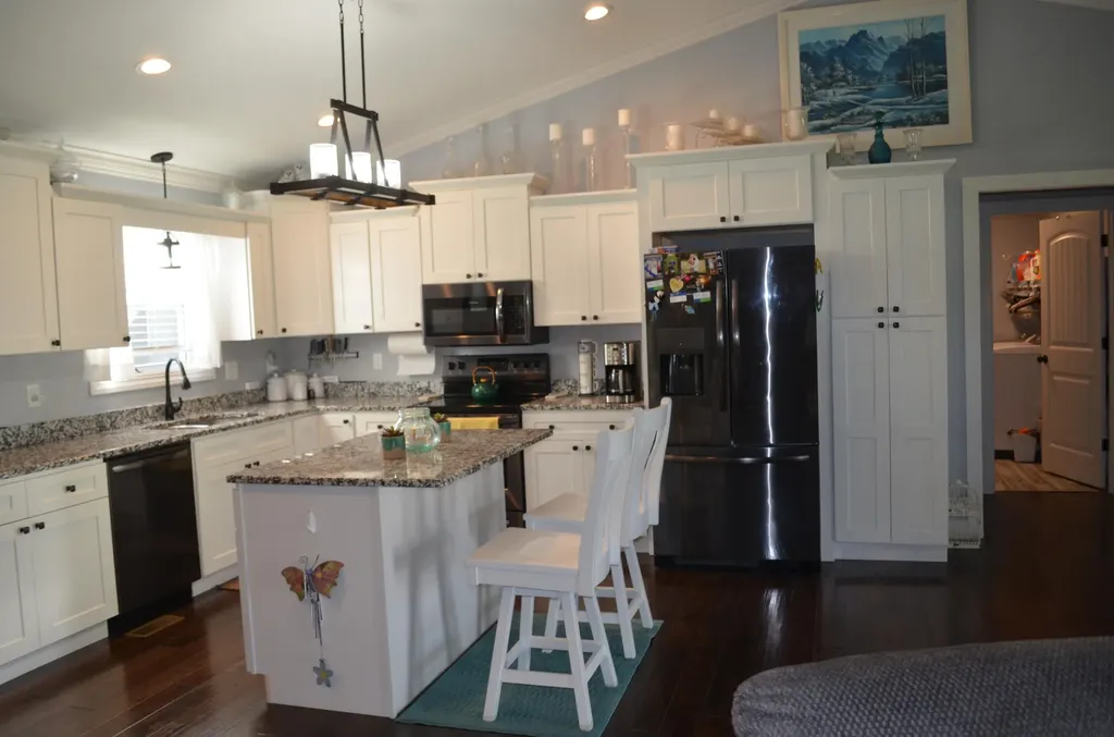 3286 Barbourville Road London KY 40744