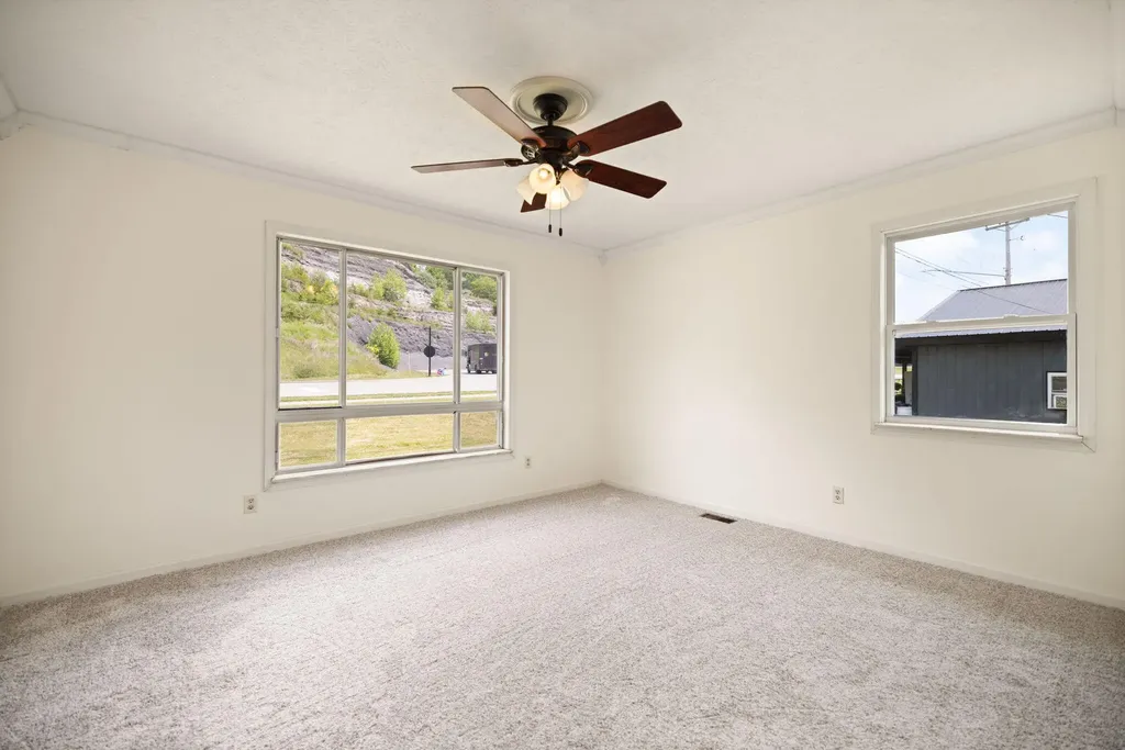 1176 Parkway Drive Salyersville KY 41465
