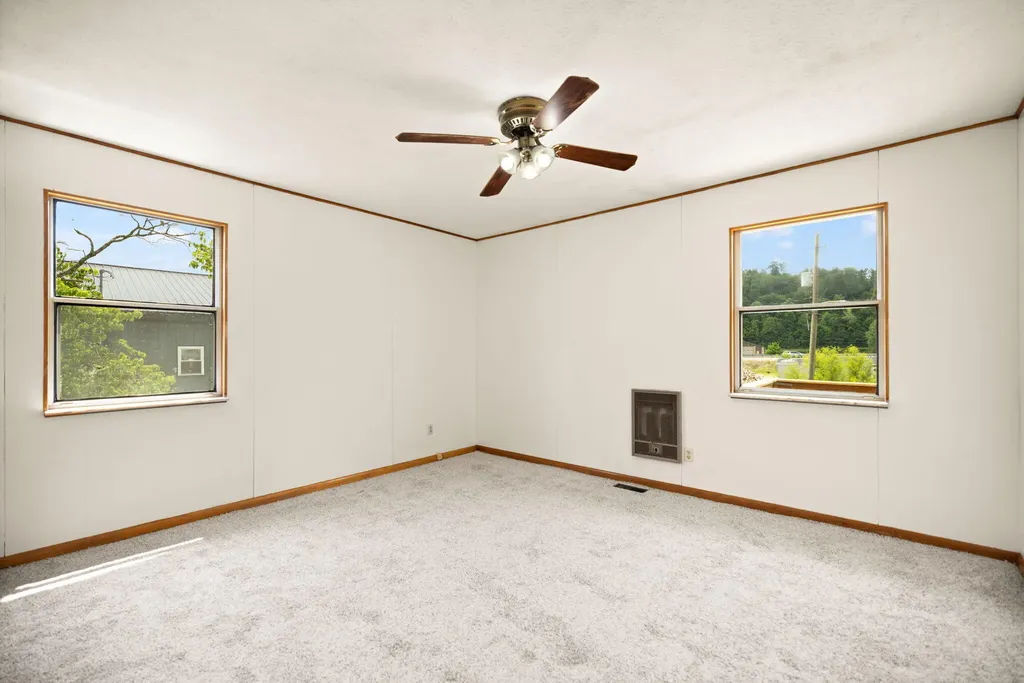 1176 Parkway Drive Salyersville KY 41465