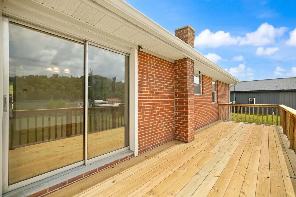 1176 Parkway Drive Salyersville KY 41465