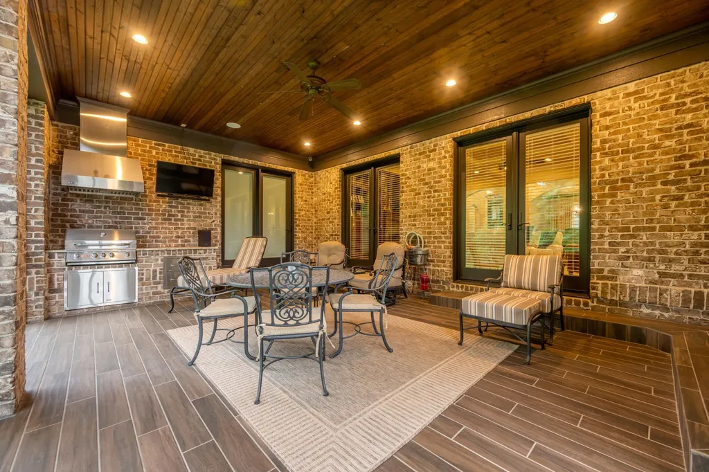 2928 Bobwhite Trail Lexington KY 40509
