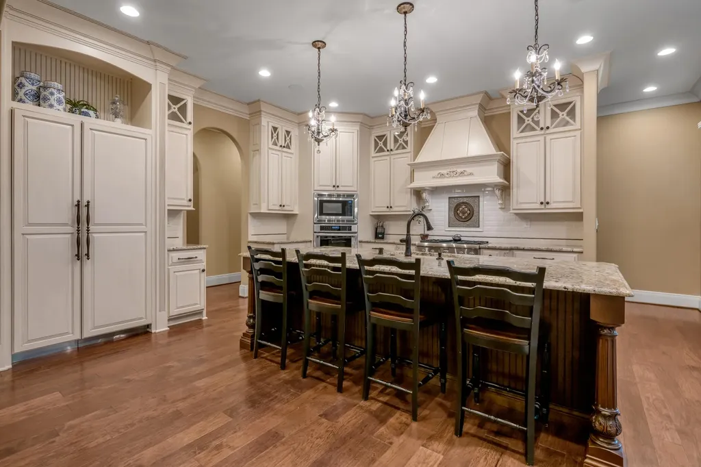 2928 Bobwhite Trail Lexington KY 40509