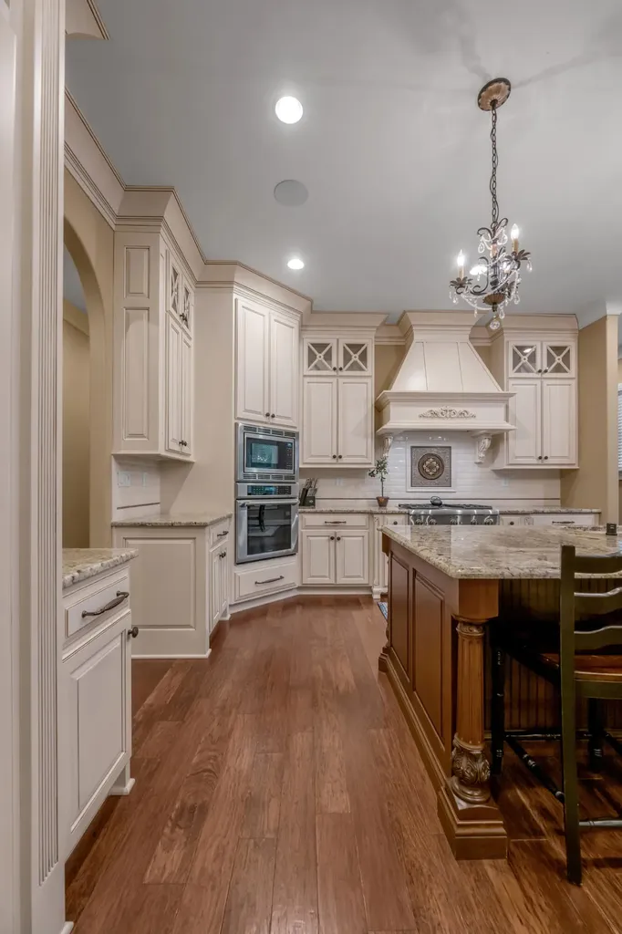 2928 Bobwhite Trail Lexington KY 40509