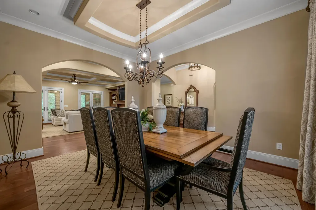 2928 Bobwhite Trail Lexington KY 40509