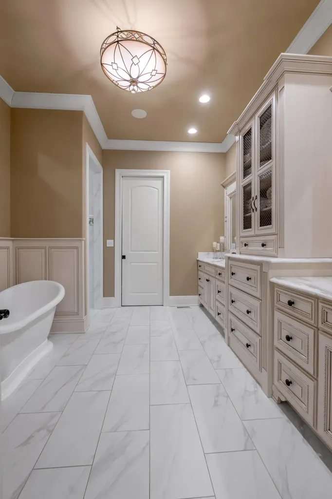2928 Bobwhite Trail Lexington KY 40509