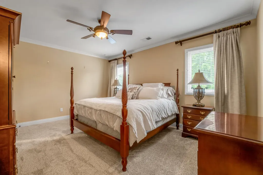 2928 Bobwhite Trail Lexington KY 40509