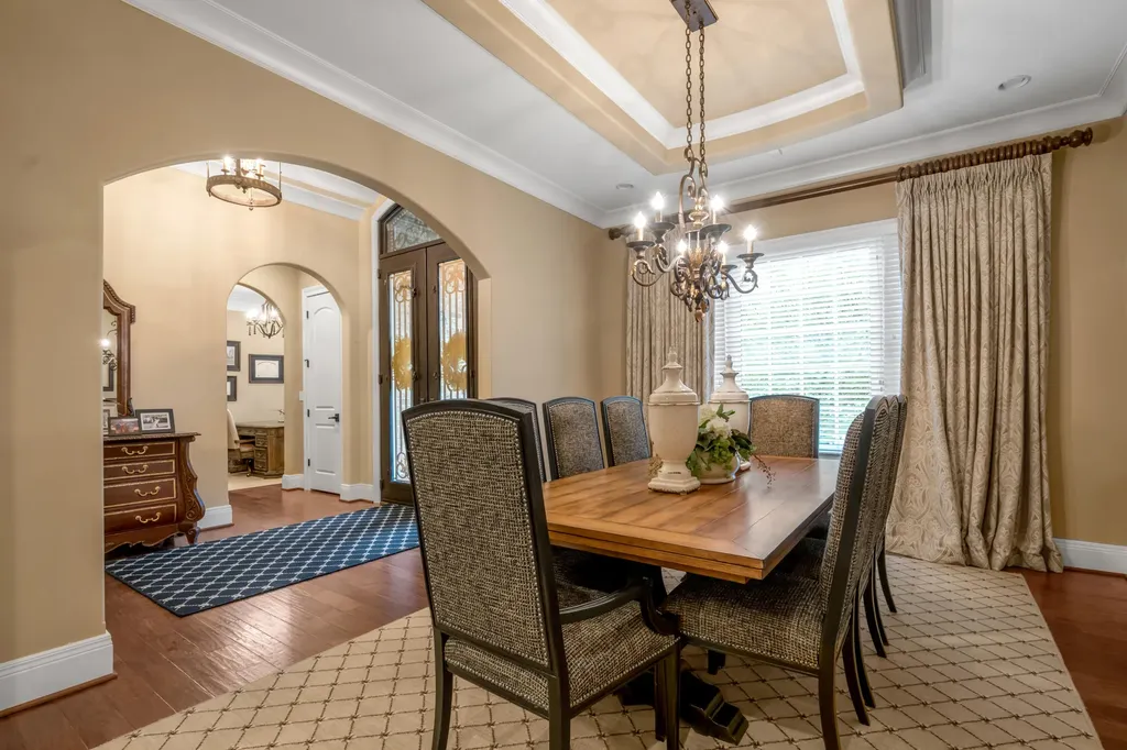 2928 Bobwhite Trail Lexington KY 40509