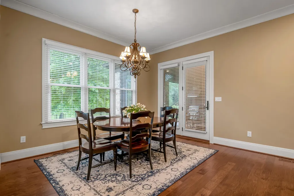 2928 Bobwhite Trail Lexington KY 40509